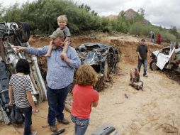 Los guardabosques recuperaron tres cuerpos sin vida y continuaban la búsqueda de los otros cuatro excursionistas desaparecidos. AP / R. Bowmer