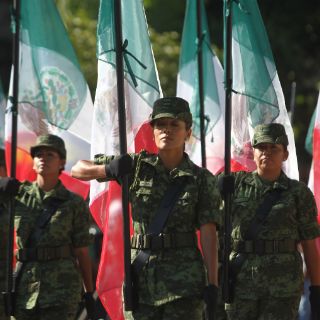 Por nueva ruta, fuerzas militares desfilan en Guadalajara