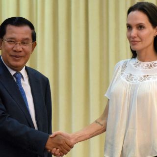Angelina Jolie se reúne con el primer ministro de Camboya