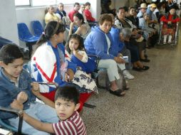 Actualmente la cifra de personas que acuden en busca de una ficha oscila entre 200 y 300. EL INFORMADOR / ARCHIVO