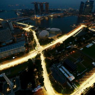 Singapur enciende las luces de la F1