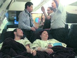 Los sobrevivientes al ataque llegarán esta mañana a suelo mexicano, donde continuarán su recuperación. FACEBOOK /