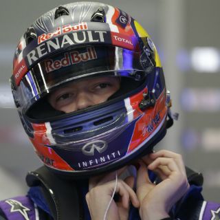Daniil Kvyat lidera segundos entrenamientos en Singapur