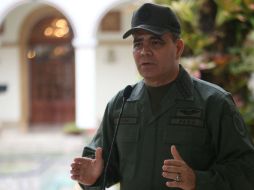 Padrino López, ministro de Defensa de Venezuela, asegura que el gobierno ha abierto una investigación sobre el accidente. EFE / Prensa Miraflores