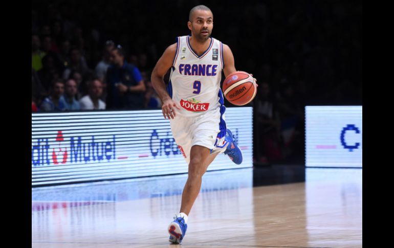 Parker logró 13 puntos para su equipo, que tendrá que ir a repechaje rumbo a Río. AFP / E. Dunand