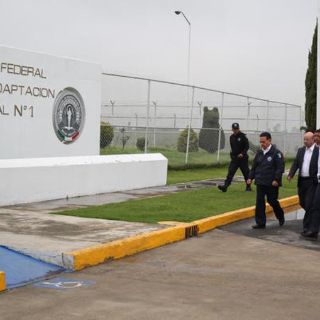 Renato Sales recorre instalaciones del Altiplano