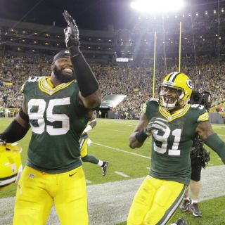 Empacadores derrotan a los Halcones Marinos