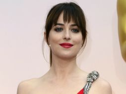 Dakota Johnson declara que hay dos opciones: o la adoran o huyen de ella. EFE / ARCHIVO