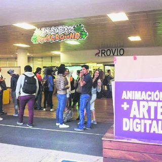 Alumnos del TEC, cerca de creadores de Angry Birds