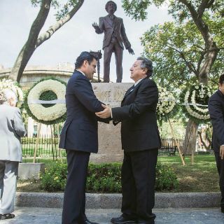 Juan José Arreola ya descansa con los Ilustres
