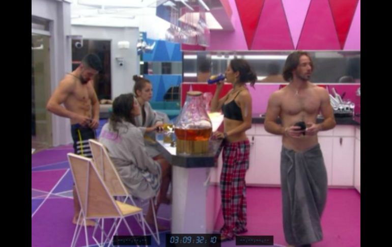 Los participantes no tardaron en sentirse como en casa y ponerse cómodos junto a sus compañeros. TWITTER / @bigbrother_pm
