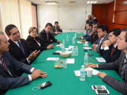 Silvano Aureoles sostiene que continuará la búsqueda de todas las fuerzas políticas para que acompañen sus proyectos. TWITTER / @Silvano_A