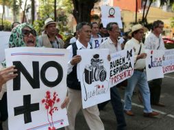 Uno de los testimonios que presentó a favor de su petición fue el de los periodistas asesinados en el país, como Rubén Espinosa. AFP / ARCHIVO