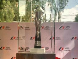 De acuerdo al creador, este premio representa a la velocidad. FACEBOOK / Autódromo Hnos. Rodríguez