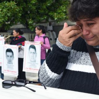 Marcha por los 43, sin granaderos: Mancera
