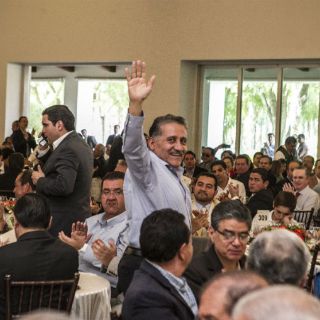 Celebran el reconocimiento al senador Arturo Zamora