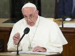 El Pontífice indica que la responsabilidad del Congreso es permitir el crecimiento del país y defender la dignidad de las personas. EFE / D. Angerer