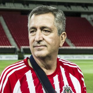 Vergara llama indecente a Néstor de la Torre