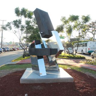 Dieciseís esculturas para un diálogo permanente