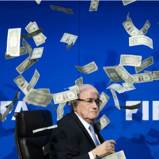 Abren proceso penal contra Blatter por gestión desleal