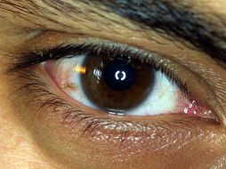 Entre más oscuros sean tus ojos, con más protección UV naciste. EL INFORMADOR / ARCHIVO