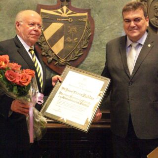 Narro Robles recibe Honoris Causa en La Habana