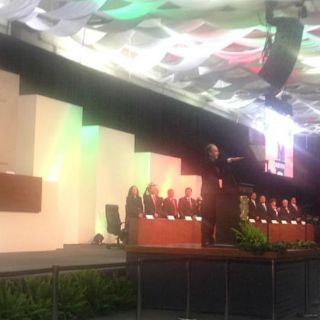 Carreras López asume gobierno de SLP