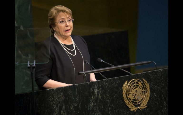 Michelle Bachelet y la resolución con Bolivia también 'contentaron' a sus gobernados. AP / C. Ruttle