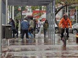 El SMN informa que efectos de tormenta tropical 'Marty', aunado a tres sistemas más, mantendrán las condiciones de lluvia en el país. EL INFORMADOR / ARCHIVO