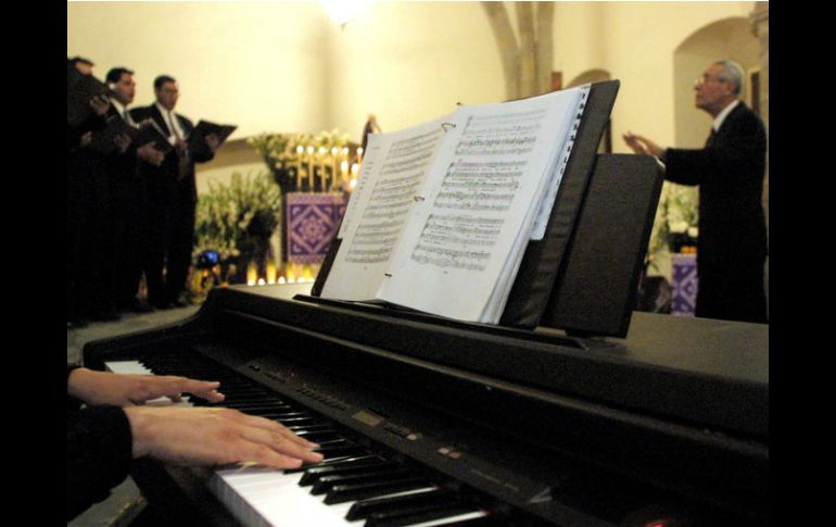 El disco invita a los oyentes a sumergirse en un mundo de sonidos y notas de música clásica y religiosa de siglos de antigüedad. EL INFORMADOR / ARCHIVO