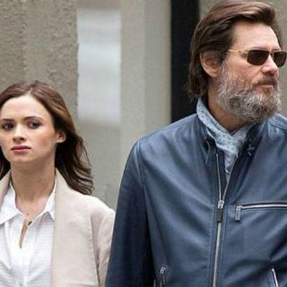Ex novia de Jim Carrey se suicida