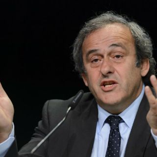 Fiscal suizo allanaría oficina de Platini de ser necesario