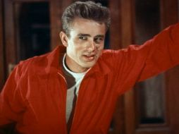 James Dean falleció en un accidente automovilístico en 1955. ESPECIAL / Warner Bros. Pictures