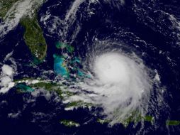 'Joaquín' generará fuertes lluvias, olas y  mareas a su paso por esa parte del Caribe. AFP / NASA