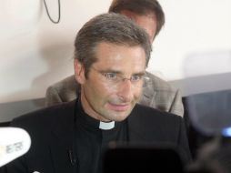 El monseñor Kryzstof Charamsa critica a la Congregación para la Doctrina de la Fe por difundir una ''homofobia generalizada y ciega''. EFE / L. Del Castillo