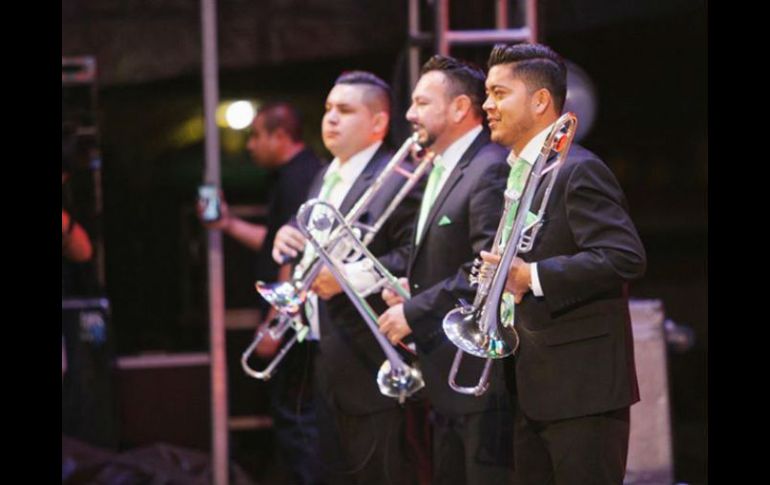 La banda se halla satisfecha ya que en octubre andarán de Gira por EU. FACEBOOK / Original Banda El Limón de Salvador Lizárraga