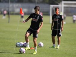 El técnico Matías Almeyda deberá pensar un movimiento más en el medio campo para suplir a  Enríquez. TWITTER / Chivas