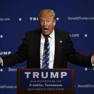 Trump defiende derecho a portar armas tras tiroteo en Oregon