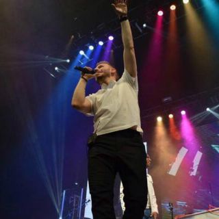 Noel Schajris derrocha romanticismo en el Teatro Metropólitan