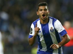 Aunque 'Tecatito' fue titular, en el minuto 77 salió de cambio. EFE / E. Silva