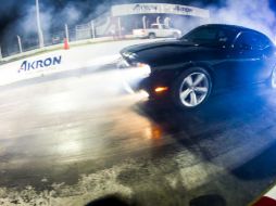 Distintos clubes automovilísticos de la ciudad se congregan sobre el asfalto para poner a prueba la potencia de sus máquinas. EL INFORMADOR / P. Franco