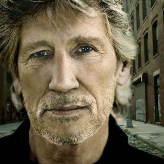 Roger Waters sigue escalando 'The Wall'