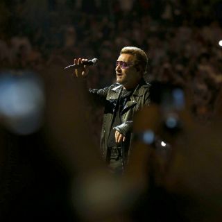 U2 despliega todo su poder en Barcelona