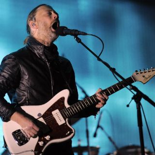Thom Yorke festeja cumpleaños y prepara álbum con Radiohead