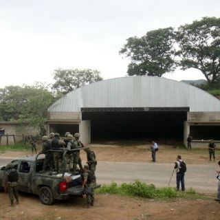 Ejecuciones en Tlatlaya fueron una invención, dice abogado