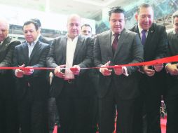 En el corte de listón, Aristóteles Sandoval y Enrique Alfaro. EL INFORMADOR / A. Hinojosa