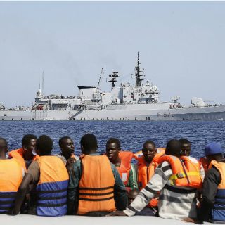 Casi tres mil migrantes han perecido en el Mediterráneo en 2015: OIM