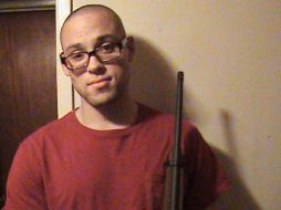 El autor fue identificado como Chris Harper, un joven apartado que tenía problemas mentales y que estaba fascinado con las armas. AP / ARCHIVO