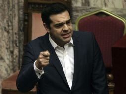 El primer ministro Alexis Tsipras, pronuncia un discurso durante un debate parlamentario. EFE / ARCHIVO
