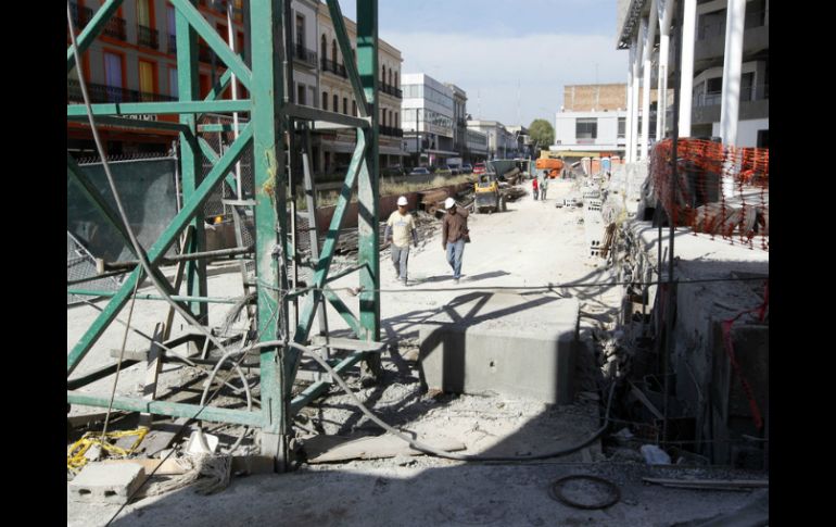 El túnel de av. Hidalgo se ampliará para dar acceso al estacionamiento del mercado Corona. EL INFORMADOR / ARCHIVO